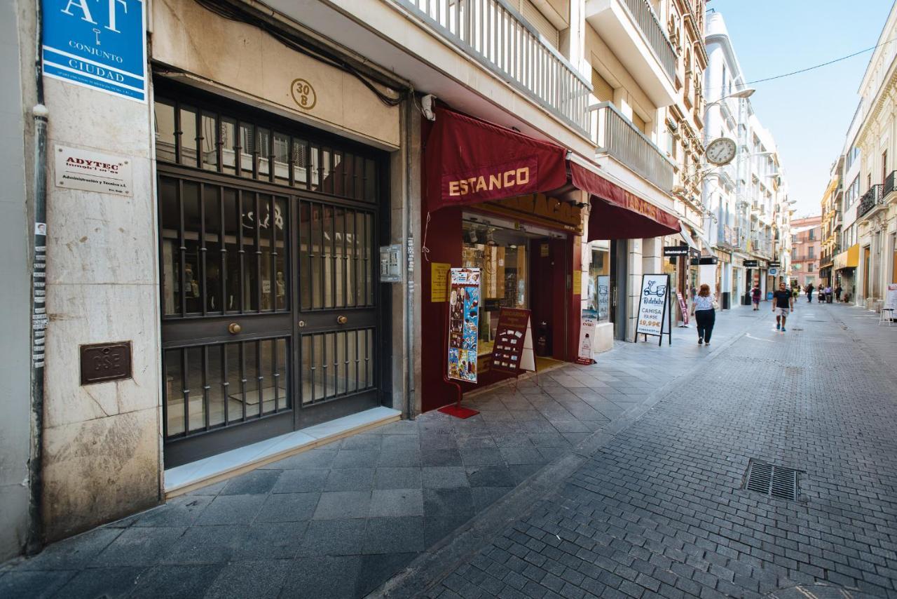 Apartamento Hostly O'Donnell A Center-Fibre-Parking Optional Sevilla Exterior foto